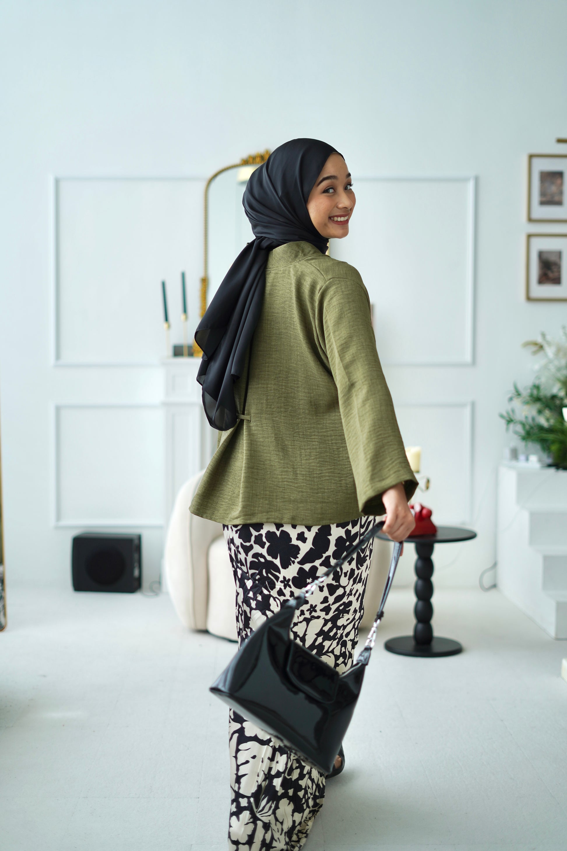 SOLENE in Cypress Green